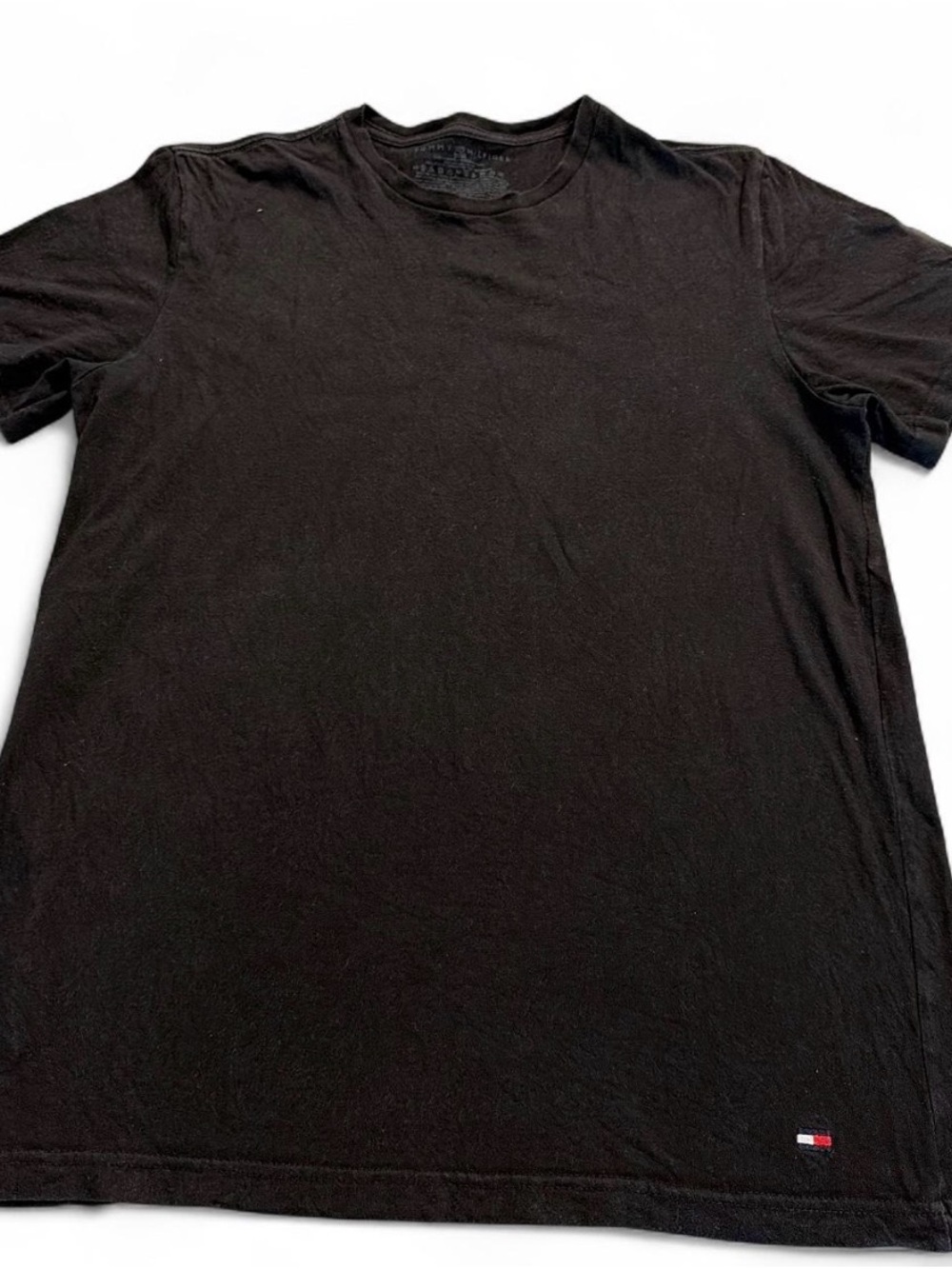 Tommy Hilfiger Black Short Sleeve Crew Tee with Flag Logo Sz M gently pre owned